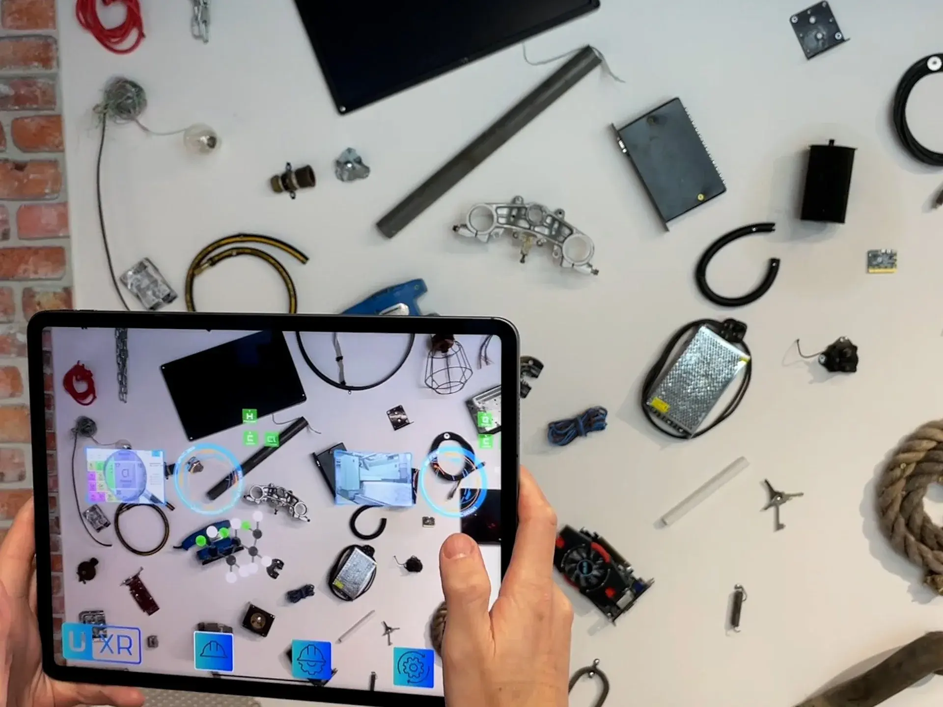 BT Manufacturing Showcase AR Experience